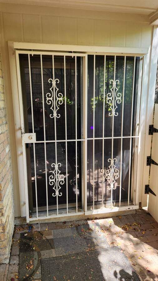 Sliding security doors 2