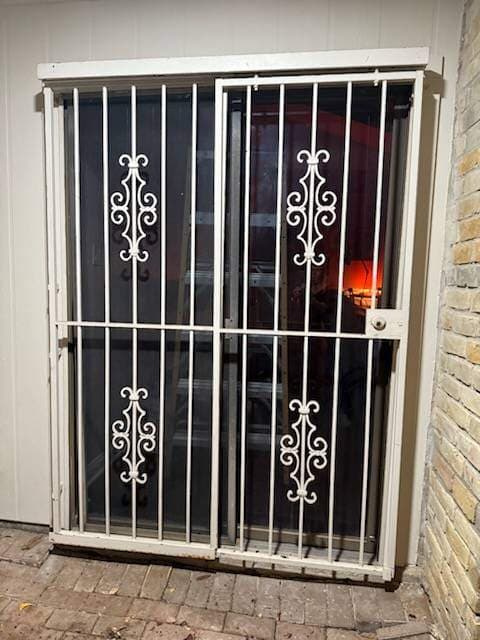 Sliding security doors 4