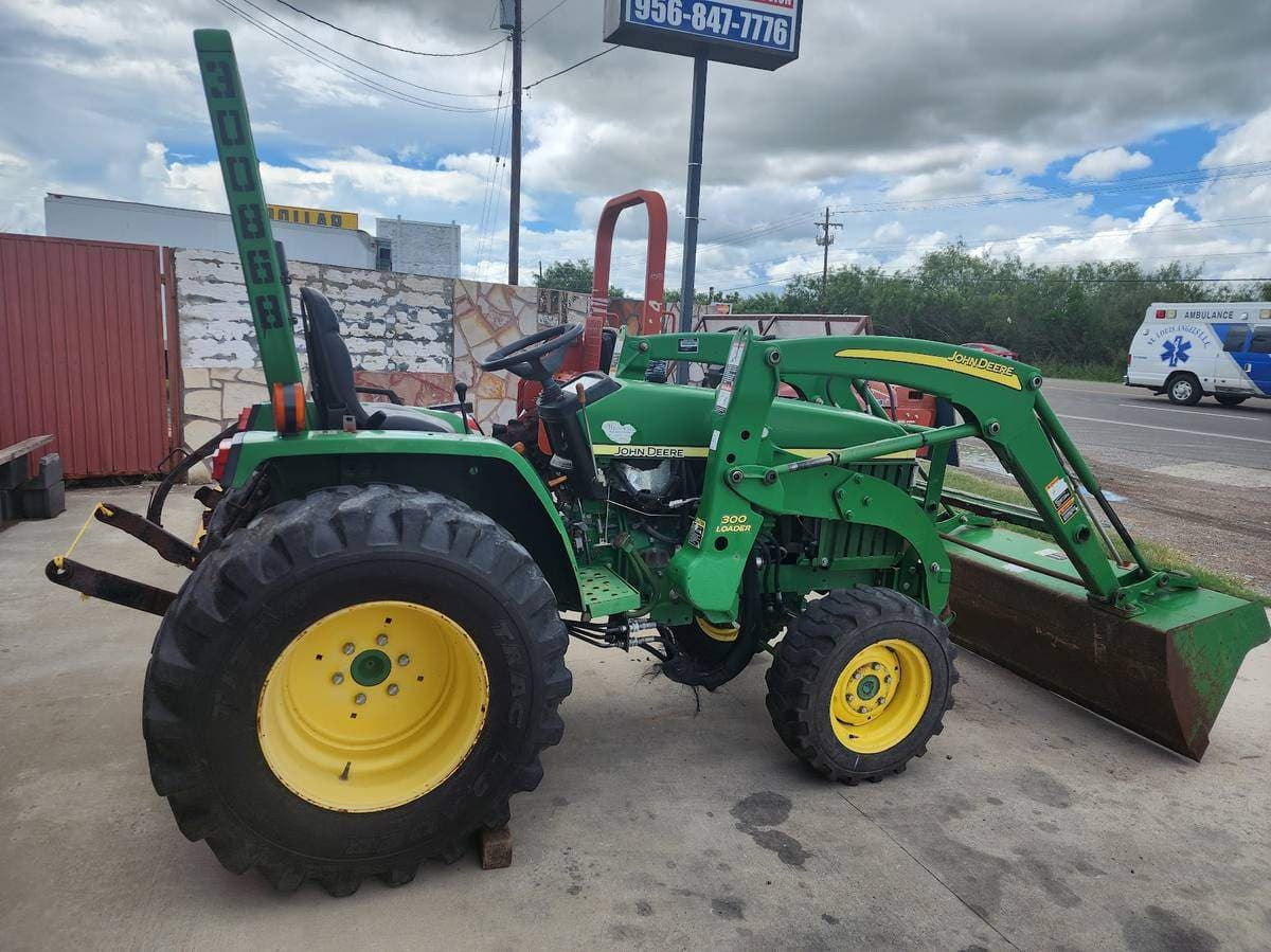 JOHN DEER 2010 2