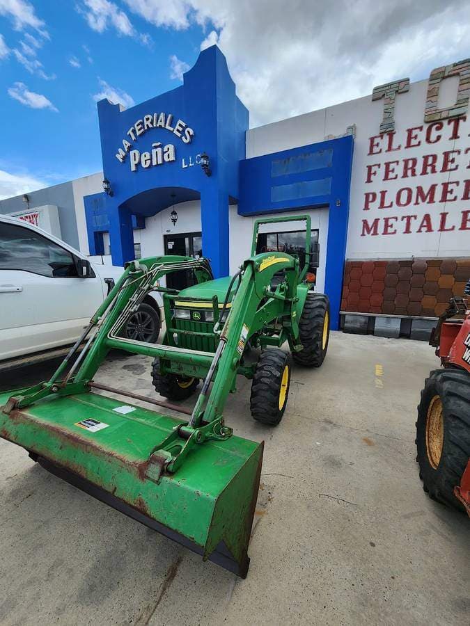 JOHN DEER 2010 3