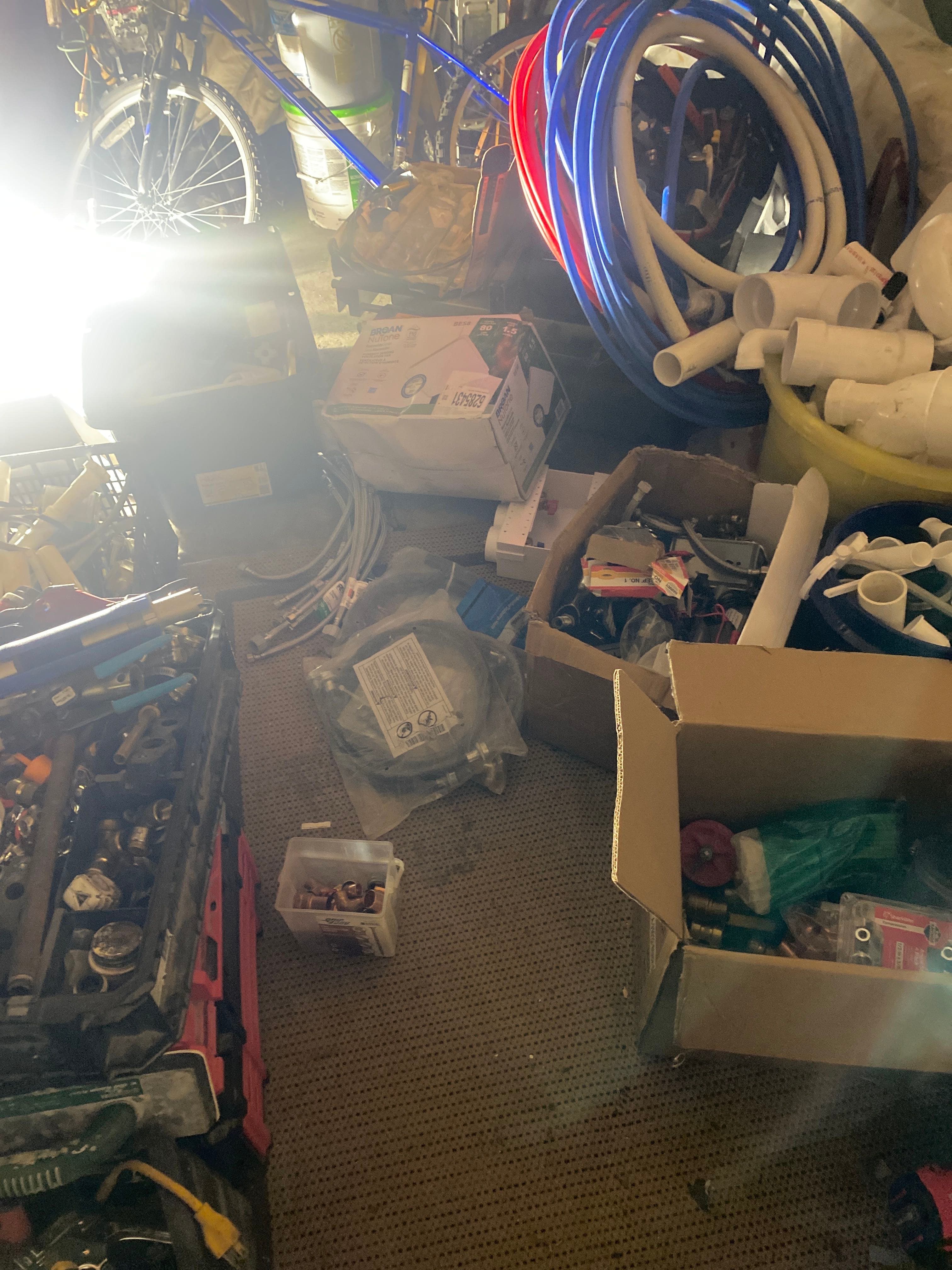 Plumbing lot - New - Davenport | OFFLOADIT Marketplace