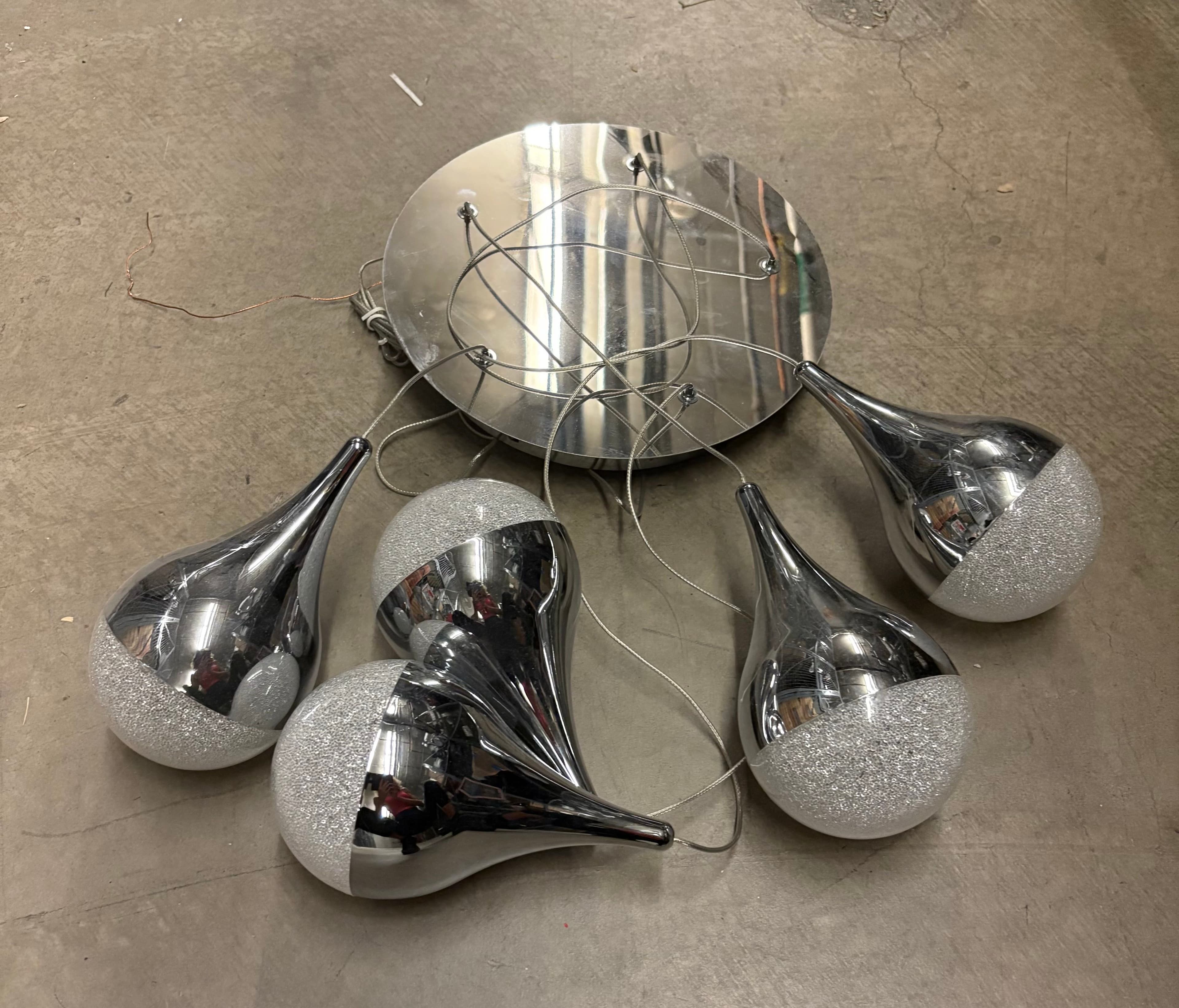 Contractor/Flipper Special-5 High End Light Fixtures - Used - Phoenix | OFFLOADIT Marketplace